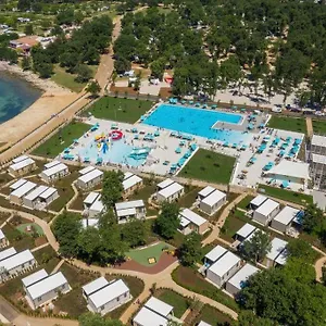  Campeggio Adriamar Mobile Homes In Park