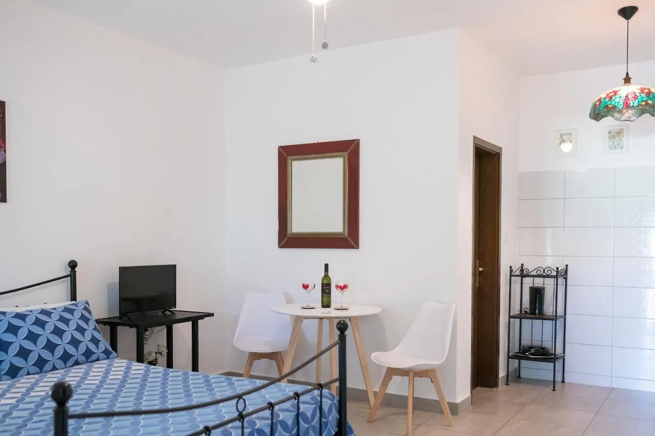 Apartmani Mirjana Umag 0*,  Croatia